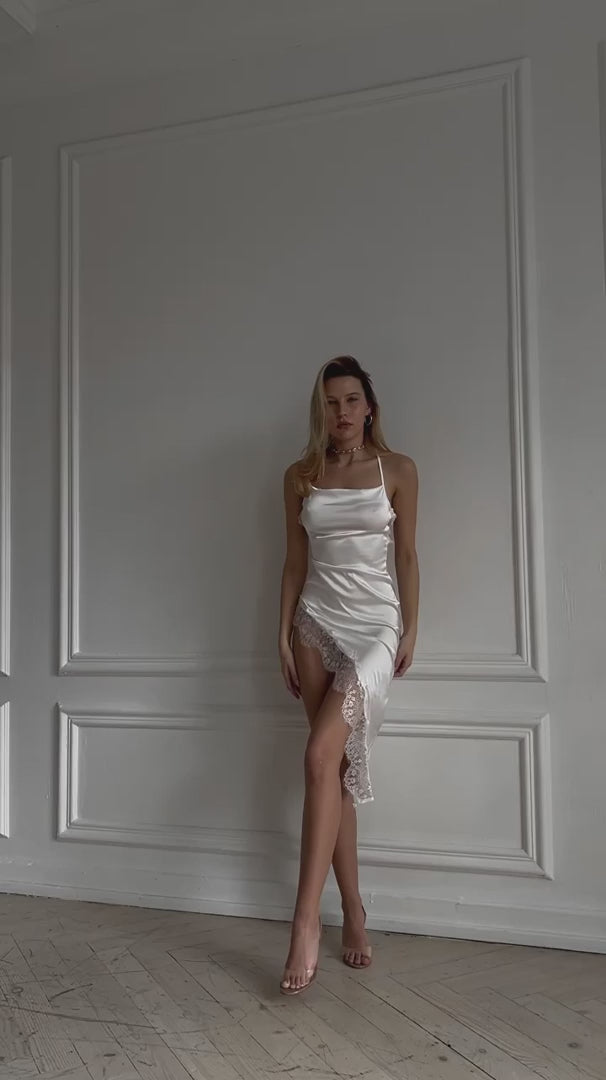 HANNAH | SUKIENKA NOCNA